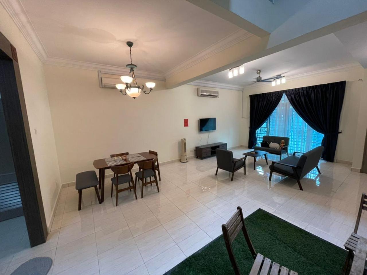 Austin Perdana 5Mins To Aicc Opposite Hsi Villa Johor Bahru Eksteriør bilde